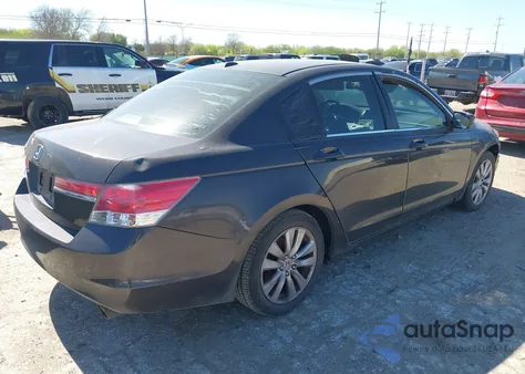2011 Honda Accord 2.4 Ex-L z USA, uszkodzony, nr VIN 1HGCP2F89BA113249
